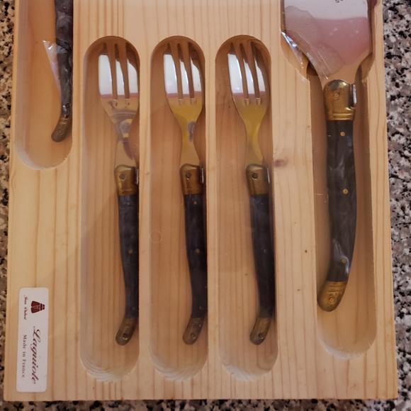 Laguiole cutlery: knife and forks - Picture 2 of 4
